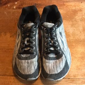 Altra Escalante Running Shoes Womens 9